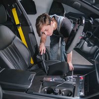 Пылесос Bort BSS-1220-M