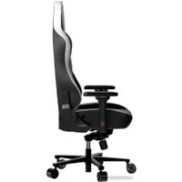Игровое (геймерское) кресло Lorgar Base 311 (черный/белый)