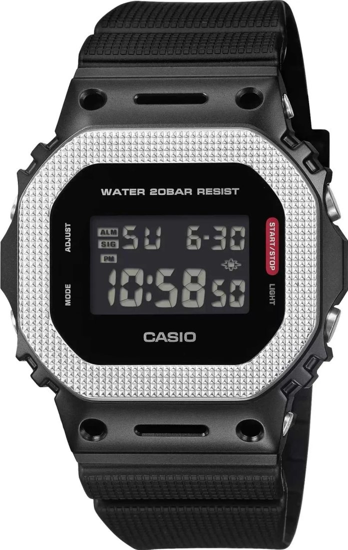 Наручные часы Casio GM-5600BM-1E