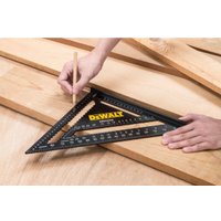 Угольник DeWalt DWHT25227-0
