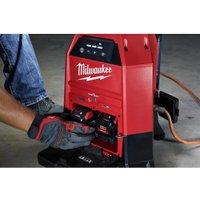 Фонарь Milwaukee M18 ONESLDP-0 ONE-KEY 4933459160
