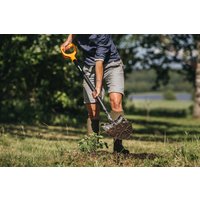 Лопата штыковая остроконечная Fiskars Solid 1003455