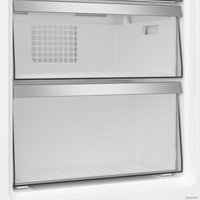 Морозильник Grundig GFPN66821XBR