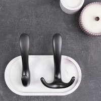 Крючок мебельный Lemax Roma двухрожковый (черный матовый)