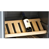 Винный шкаф Bosch KSW38940