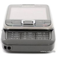 Телефон Nokia E66