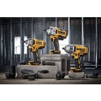 Гайковерт DeWalt DCF961H2T (с 2-мя АКБ, кейс)