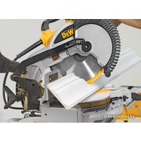 Торцовочная пила DeWalt DW713