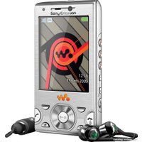 Кнопочный телефон Sony Ericsson W995 Walkman