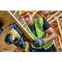 Электролобзик DeWalt DCS335P2 (с 2-мя АКБ, кейс)