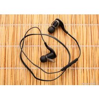 Наушники Plantronics BackBeat GO 2 Charging Case