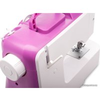 Электромеханическая швейная машина Comfort 210