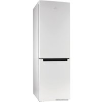 Холодильник Indesit DF 4180 W