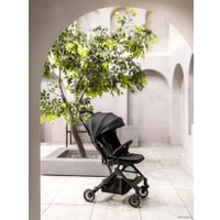 Коляска прогулочная «книга» Amarobaby Voyager (черный)