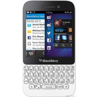 Телефон BlackBerry Q5