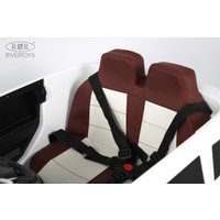 Детский электромобиль RiverToys М555БХ (белый)