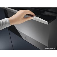 Микроволновая печь Electrolux KVMBE08X
