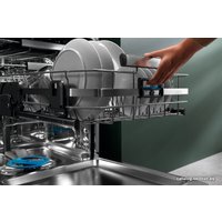 Встраиваемая посудомоечная машина Electrolux EEC67300L