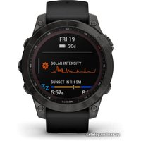 Умные часы Garmin Fenix 7 Sapphire Solar (серый карбон/черный)