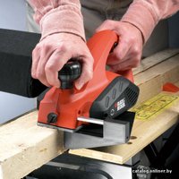 Рубанок Black & Decker KW 712
