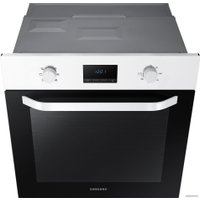 Электрический духовой шкаф Samsung NV68R1340BW/WT
