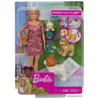 Кукла Barbie Doggy Daycare Doll & Pets FXH08