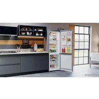 Холодильник Hotpoint-Ariston HTR 5180 MX