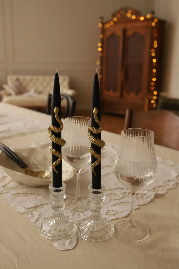 

Набор столовых свечей COLIBRICANDLES Змея 2 шт в коробке (черный)