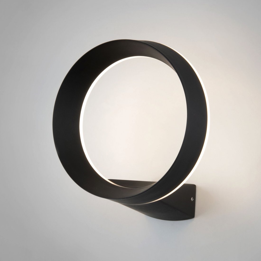 

Уличный настенный светильник Elektrostandard Ring 1710 Techno LED (черный)