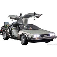 Легковой DeLorean DMC-12