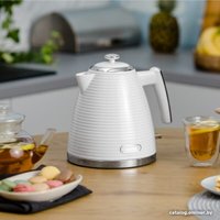 Электрический чайник Zelmer ZCK7650