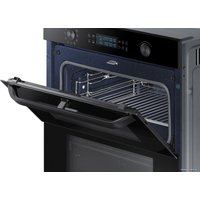 Электрический духовой шкаф Samsung NV75N5671RB