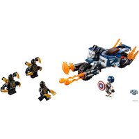 Конструктор LEGO Marvel Super Heroes 76123 Капитан Америка: Атака Аутрайдеров