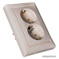 Розетка Legrand Valena 695644 (Слоновая кость)