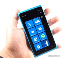 Телефон Nokia Lumia 900