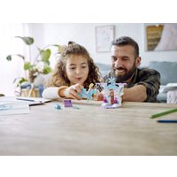 Конструктор LEGO Disney Princess 43209 Ледяная конюшня Эльзы и Нокка