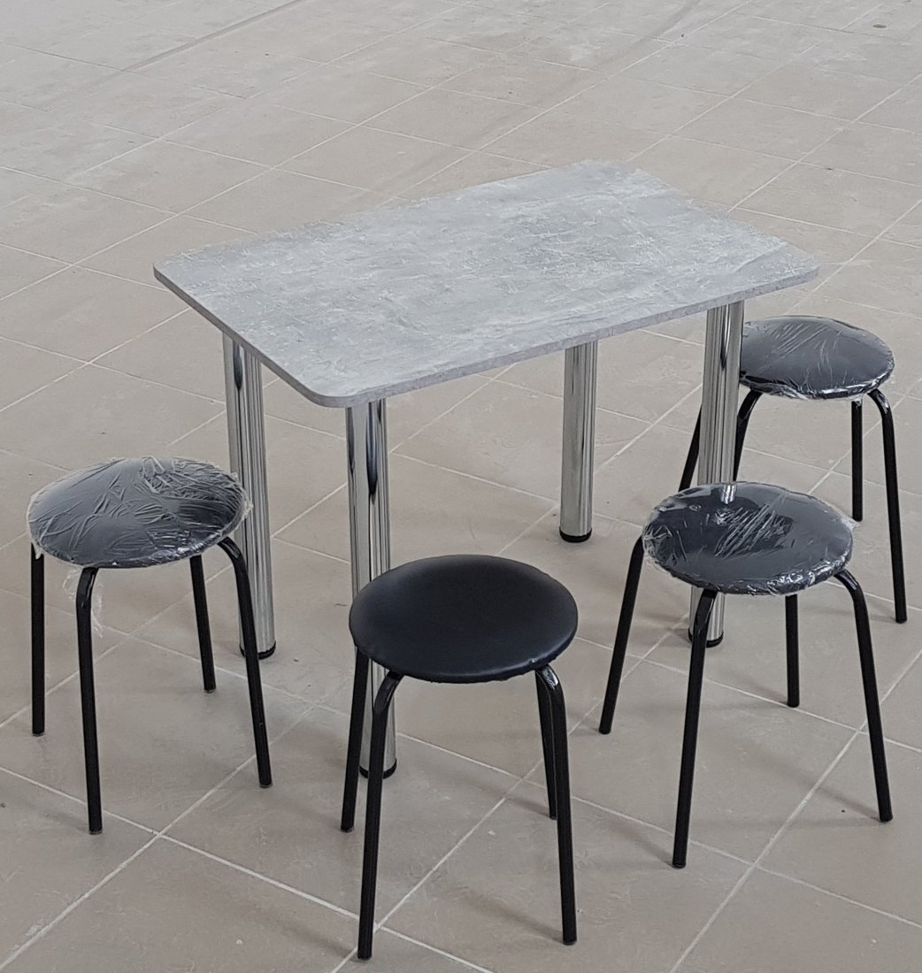 

Обеденная группа Табуретоф стол и 4 табурета (Черный/Черный, ст. 80x60 см, Серый)