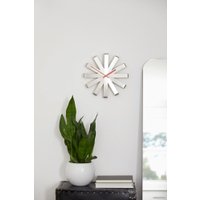 Настенные часы Umbra Ribbon (серебристый)