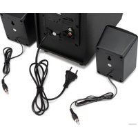 Музыкальный центр Hyundai H-MS1404