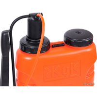 Ручной опрыскиватель Жук ОГ-112 (12 л)