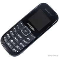 Кнопочный телефон Samsung Keystone II GT-E1200M