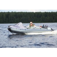 Моторно-килевая лодка Адмирал 305 Classic