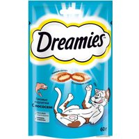 Лакомство для кошек Dreamies лакомые подушечки с лососем 60 г
