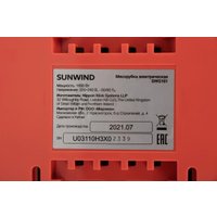 Мясорубка SunWind SWG181
