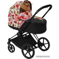 Универсальная коляска Cybex Priam III FE (spring blossom light, шасси matt black)