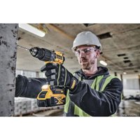 Ударная дрель-шуруповерт DeWalt DCD805P2T (с 2-мя АКБ, кейс)
