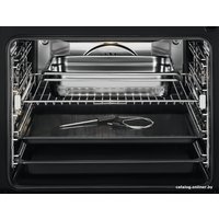 Электрический духовой шкаф Electrolux KOABS39WX