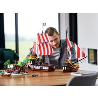 Конструктор LEGO Ideas 21322 Пираты Залива Барракуды