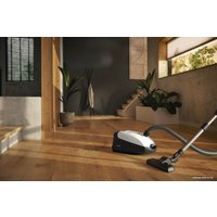 Пылесос Miele Classic C1 Flex SBAF5 (белый)