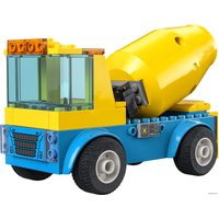 Конструктор LEGO City 60325 Бетономешалка